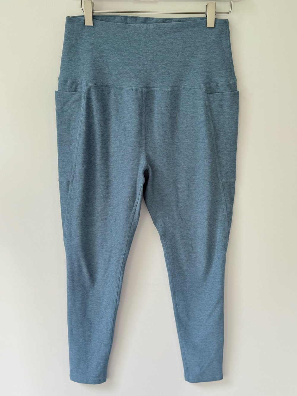 Beyond Yoga Spacedye Out Of Pocket High Waisted Midi Leggings in blue size XL